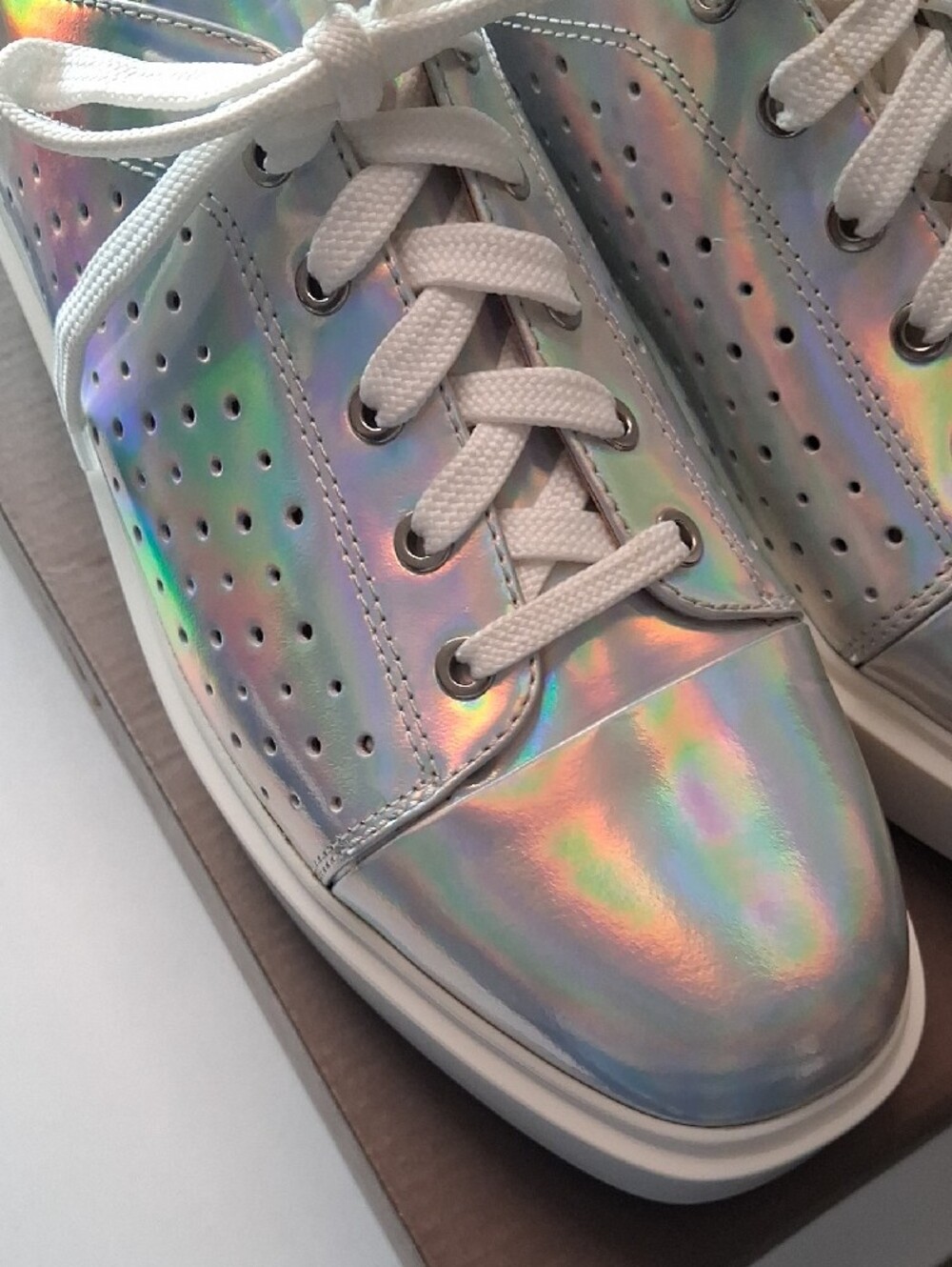 Paolo Holographic Lace-Up Sneakers in Silver - Picture 2 of 8
